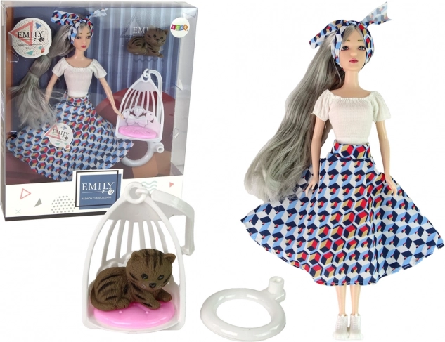 Lalka EMILY z szarymi włosami z kociątkiem i huśtawką