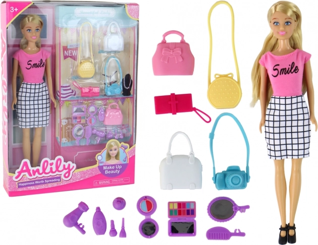 Lalka ANLILY – zestaw stylizacyjny z torebkami i akcesoriami