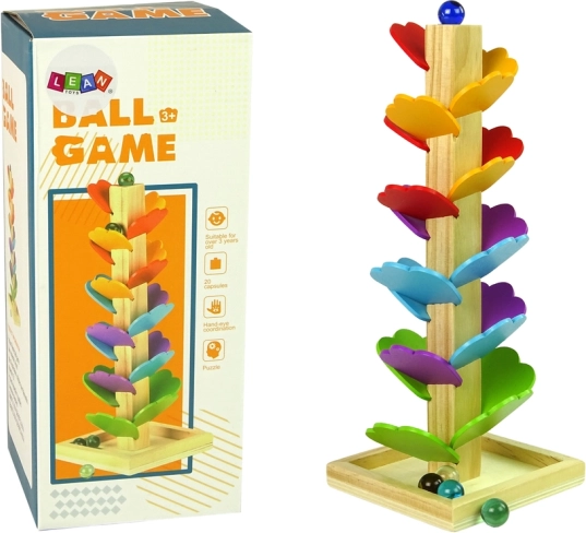 Drewniane drzewo z torem dla kulek