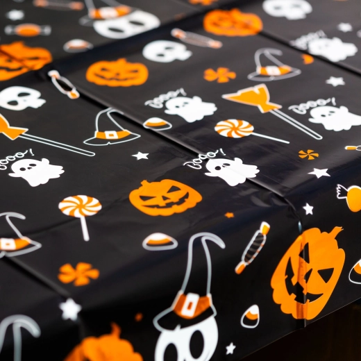 Halloweenowy obrus z efektem aluminium 137 × 183 cm