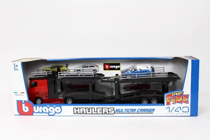 Bburago StreetFire transporter samochodów Mercedes-Benz Actros 1:43 z Renault Captur