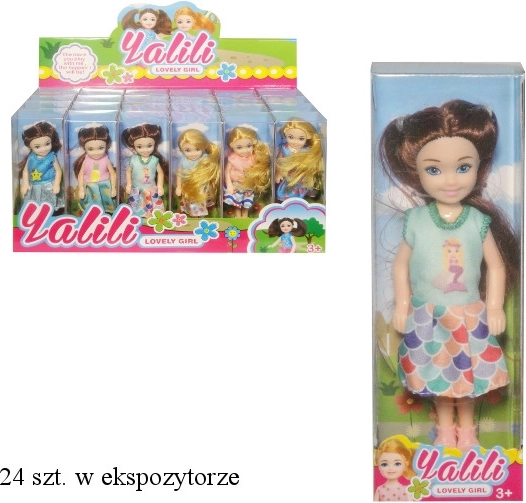 Mini laleczka w różnych strojach