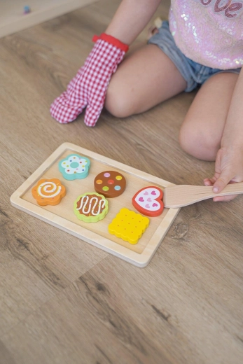 Drewniany zestaw ciastek i cookies do dziecięcej kuchni