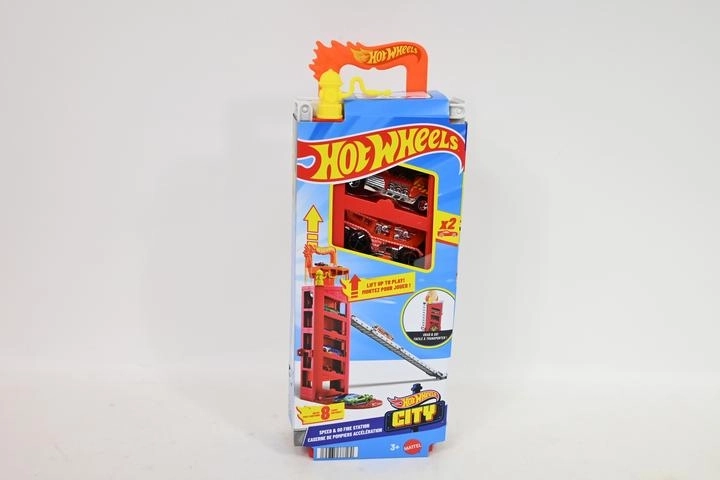 Hot Wheels City wyścigowa remiza strażacka