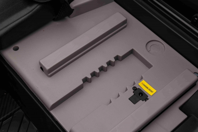 Dziecięcy elektryczny samochód UTV X3 off‑road 24 V, czerwony