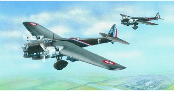 Model Amiot 143 w skali 1:72