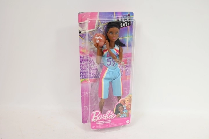 Tematyczna lalka Barbie – koszykarka z piłką