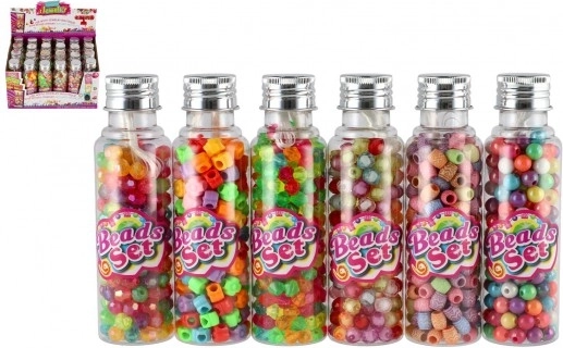 Plastowe koraliki ze sznurkiem w pudełeczku – mix kolorów