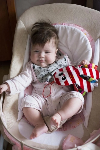 Szeleszczące wypełnienie dla stymulacji słuchowej