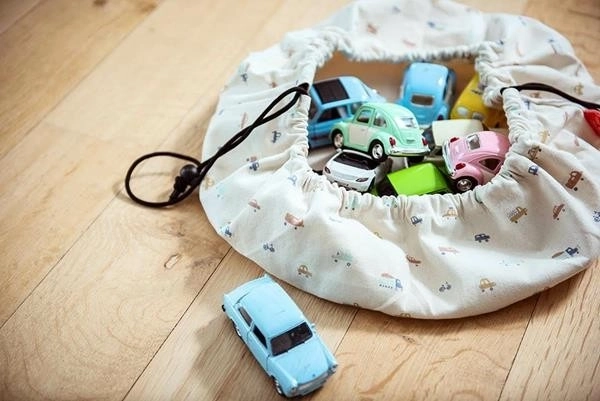 Stylowy motyw samochodów i bawełna premium