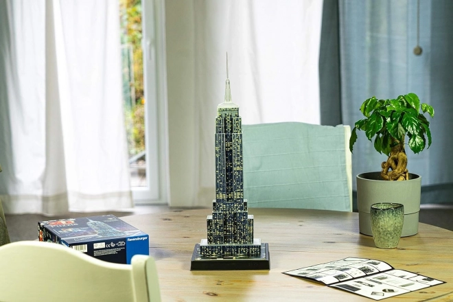 RAVENSBURGER Świecąca 3D puzzle Nocna edycja Chrysler Building 216 elementów