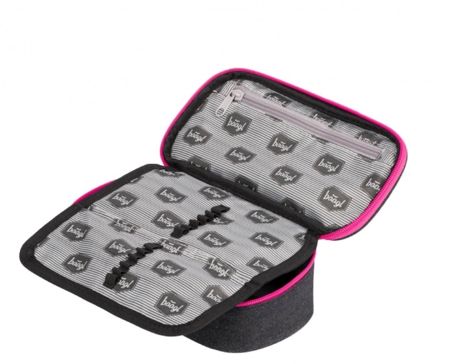 Szkolny piórnik etui trampki
