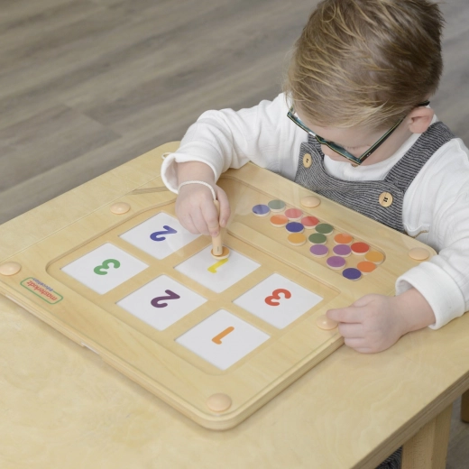 Nauka liczb i kolorów przez zabawę