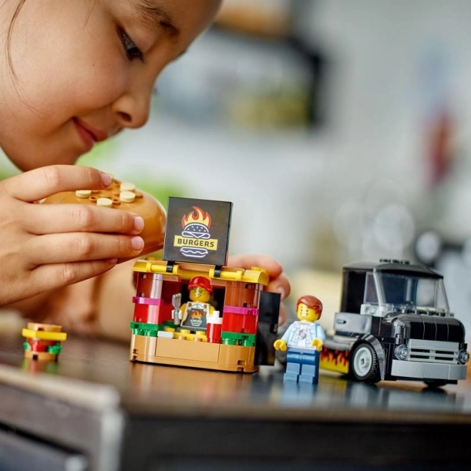 LEGO8 City 60404 Ciężarówka z hamburgerami