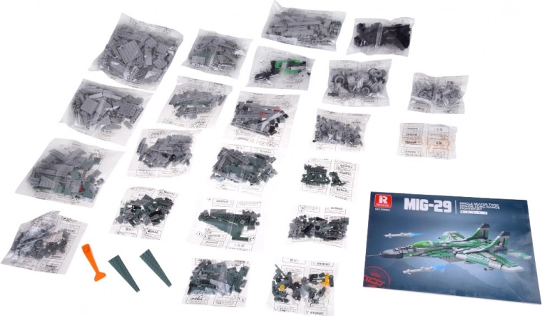 1290 posegregowanych elementów i instrukcja