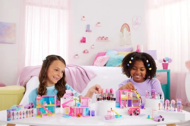 Mini BarbieLand zestaw z figurką Barbie i pojazdem