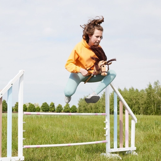 Wspiera kreatywność i rozwój fizyczny