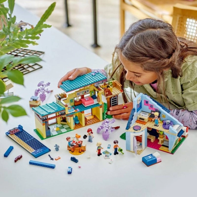 LEGO® Friends 42620 Domy rodzinne Olly'ego i Paisley