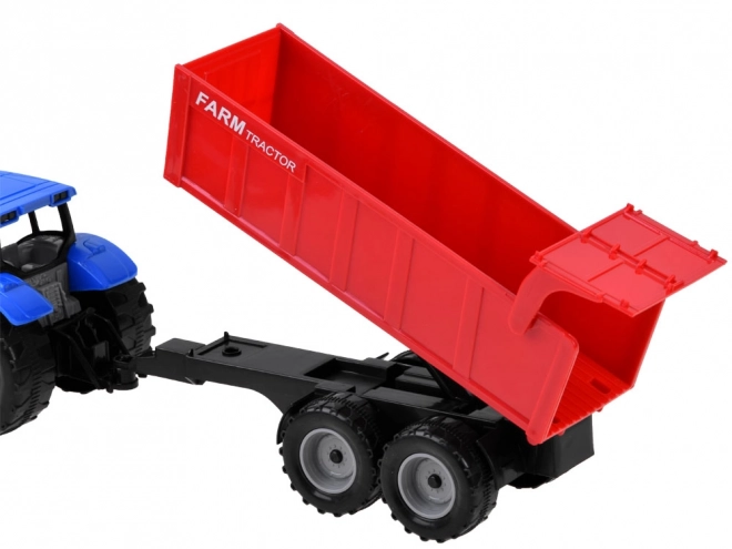 Traktor z przyczepą