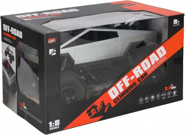 Zatrudniony model Pickupu Climbing Vehicle 1:8 2,4GHz