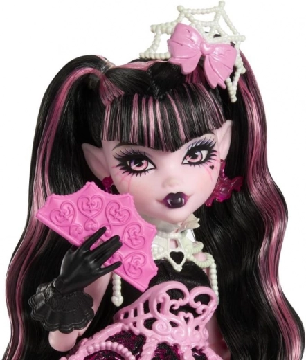 Artykułowana lalka do świetnych póz