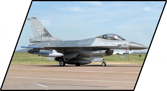 Zestaw konstrukcyjny F-16 AM Fighting Falcon