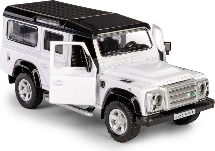 Otwierane drzwi i szczegółowe wnętrze