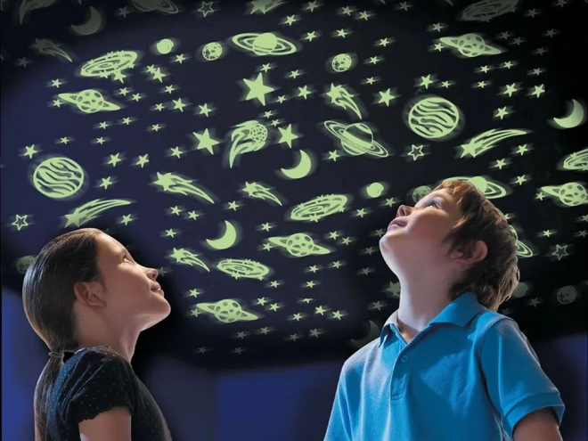 Fluorescencyjne świecące naklejki gwiazdy