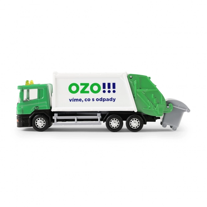 Śmieciarka z logo OZO