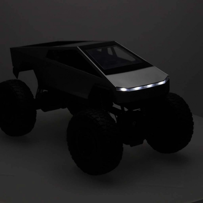 Zatrudniony model Pickupu Climbing Vehicle 1:8 2,4GHz