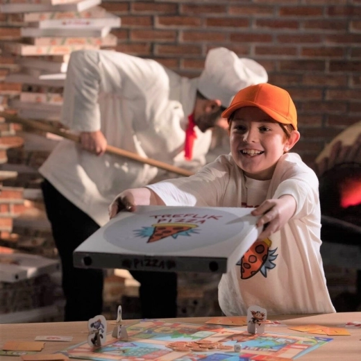Zostań kurierem pizzy z Treflikami