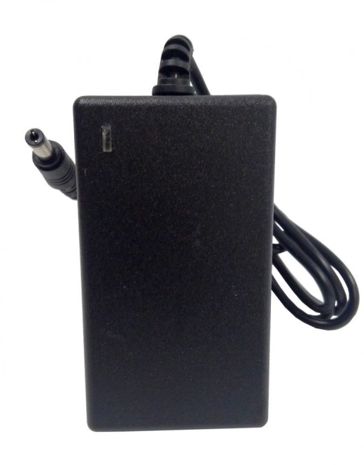 Ładowarka akumulatorów 12V 1500mA