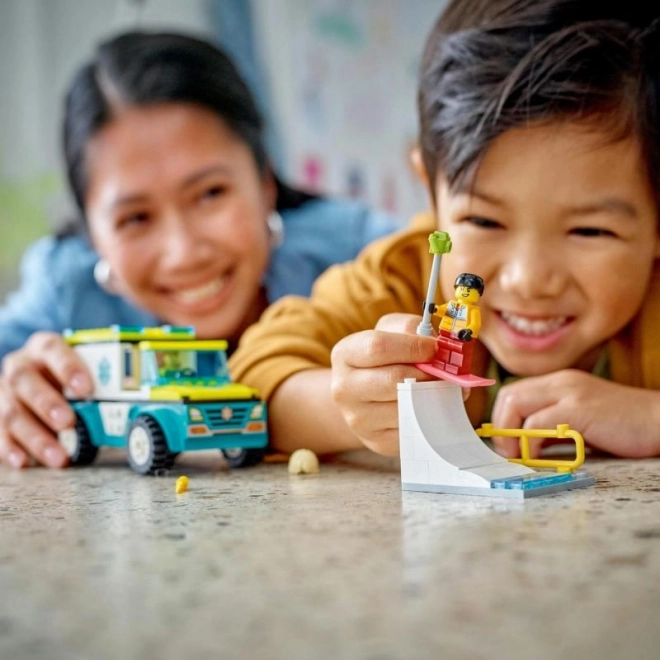 LEGO® City 60403 Karetka i snowboardzista