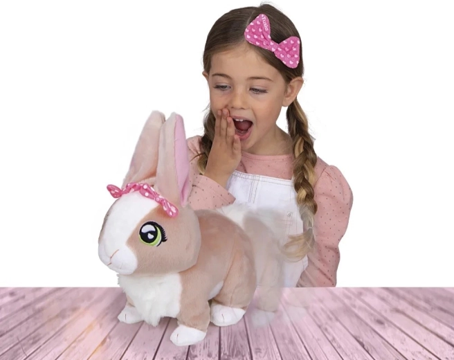 Podskakuje i porusza uszkami po dotyku