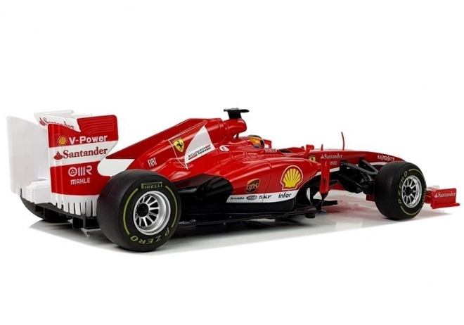 Wyścigowy samochód Formuły 1 Ferrari F138 czerwony 1:12