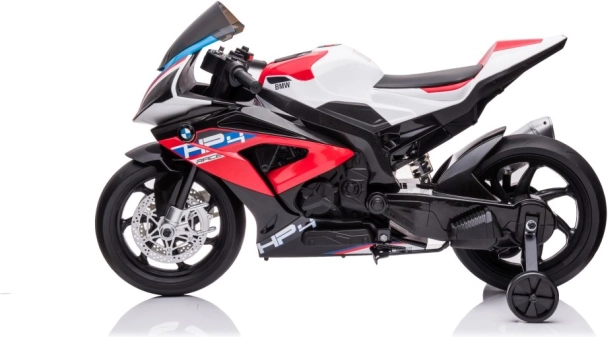 Realistyczny wyścigowy wygląd BMW
