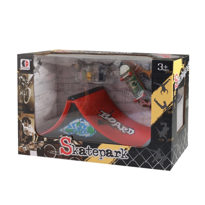Skatepark - rampa do skateboardu/fingerboardu śrubowy
