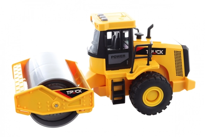 Walec 1:16 na baterie z bezwładnikiem