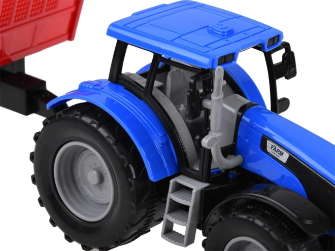 Traktor z przyczepą