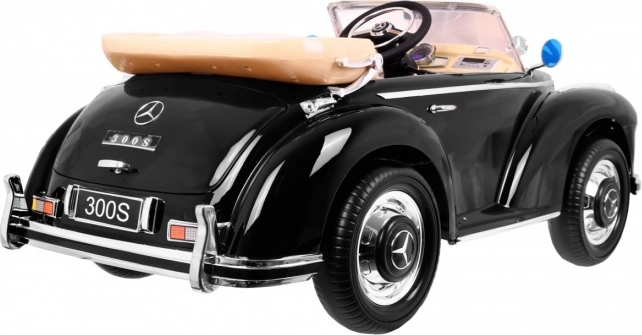 Autentyczny design retro 300S z lakierowanym nadwoziem