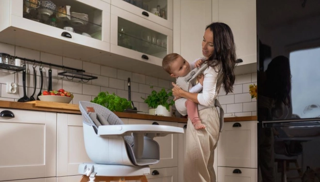Ergonomiczne nosidełko MoMi COLLET szare