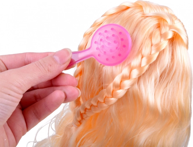 Długie blond włosy do czesania