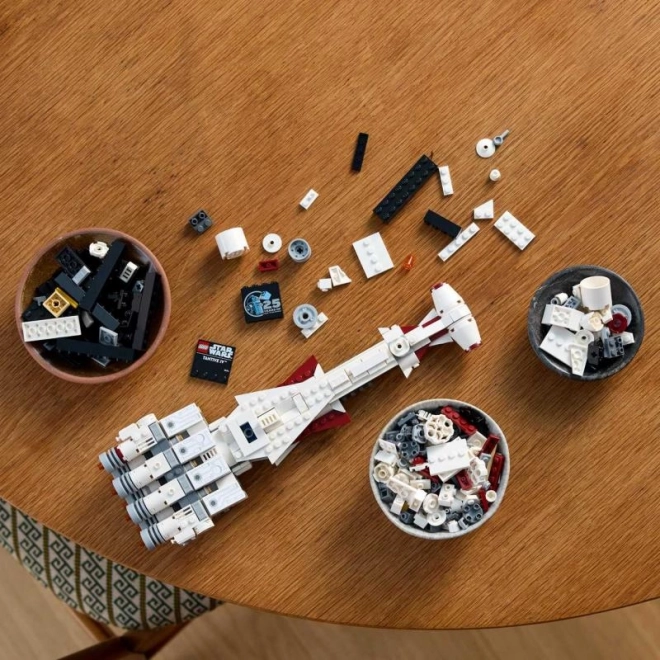 LEGO Star Wars Tantive IV model kolekcjonerski
