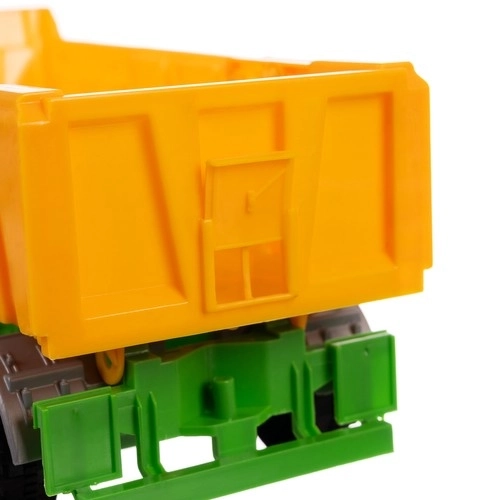 Traktor rolniczy z przyczepą 24711