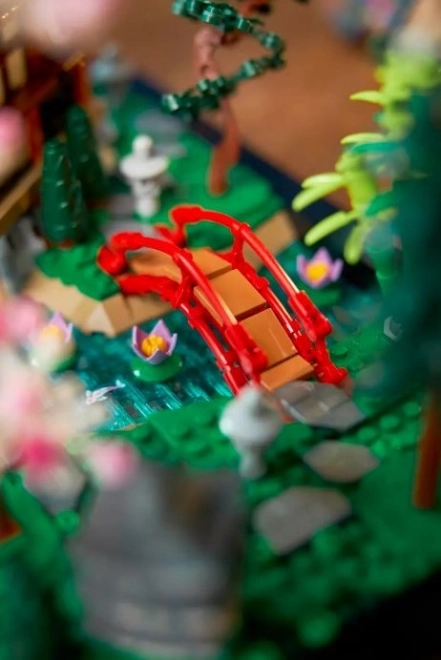 LEGO Icons Spokojny Ogród