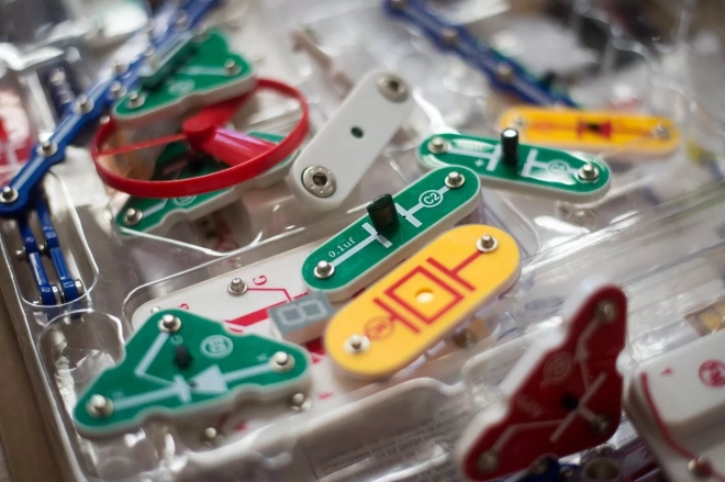 Elektroniczna konstrukcja Boffin 300