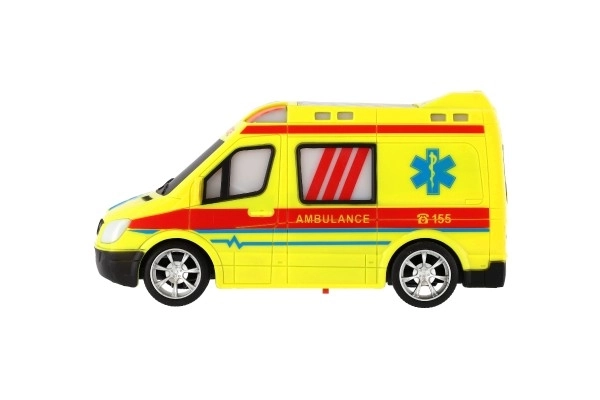 Auto RC ambulans plastik 20cm na zdalne sterowanie 27MHz na baterie ze światłem w pudełku 28x13x11cm