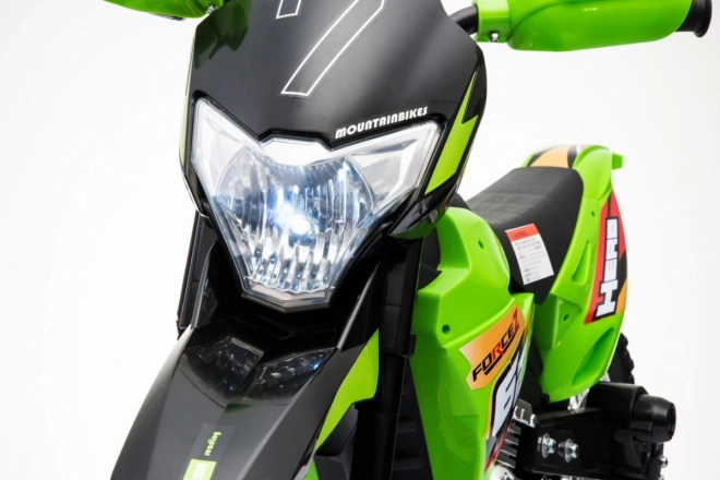 Dziecięcy elektryczny motocykl cross na akumulator – zielony, z kółkami pomocniczymi i światłami LED