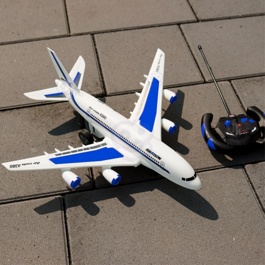 Realistyczne detale i funkcjonalne podwozie