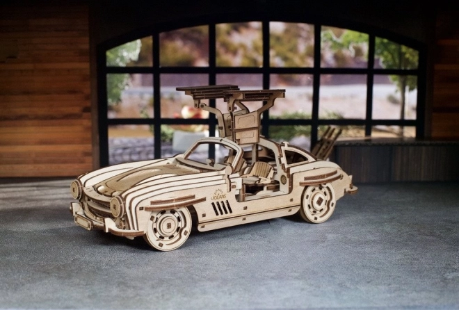 Ugears 3D drewniane mechaniczne puzzle Auto Winged Sports Coupe